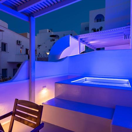 Aerenia Luxury Suites Karterados  Exteriör bild