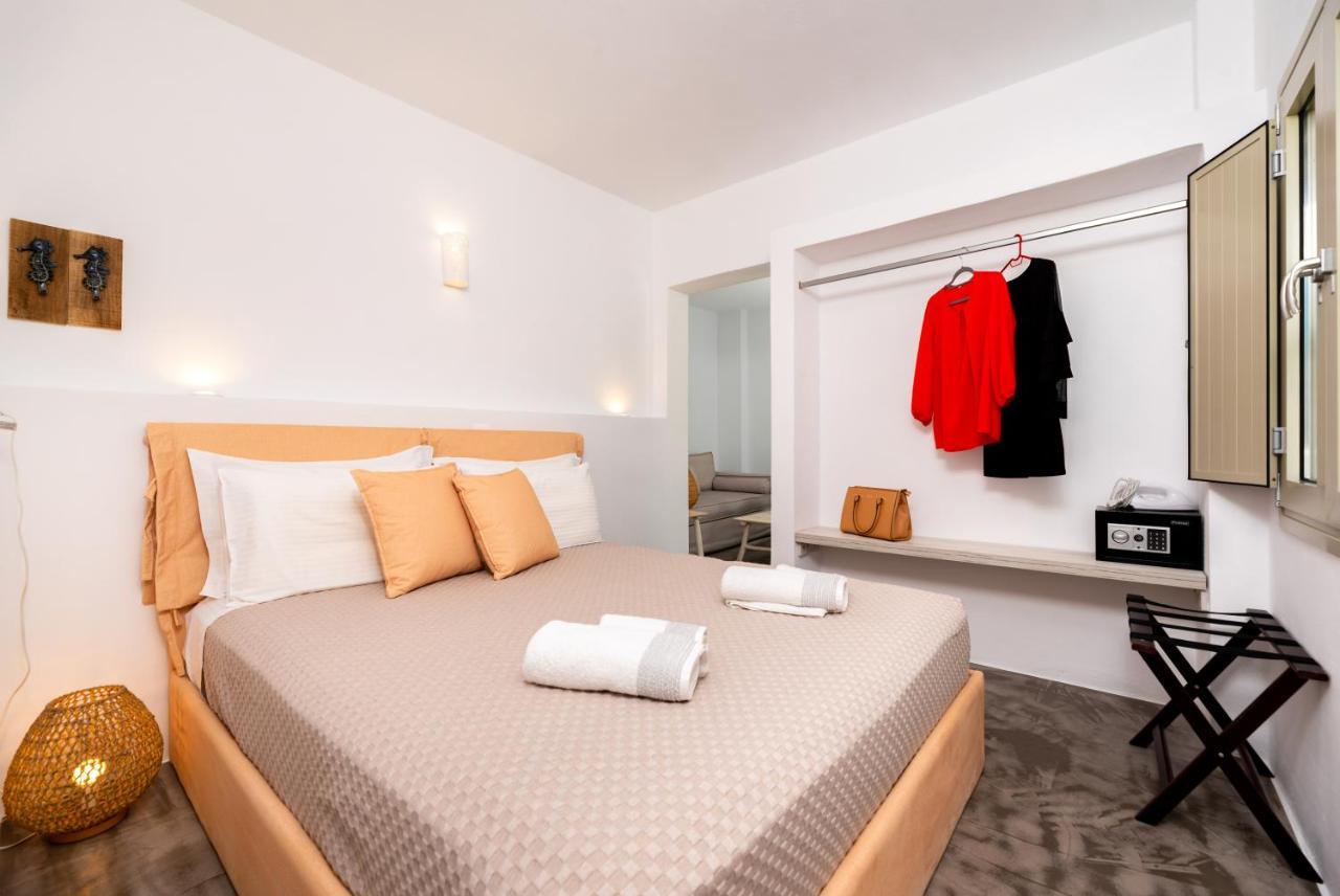 Aerenia Luxury Suites Karterados  Exteriör bild
