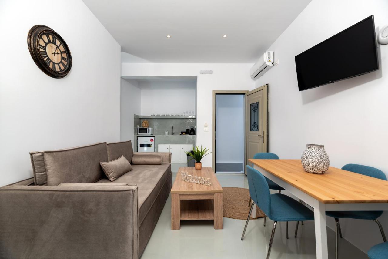 Aerenia Luxury Suites Karterados  Exteriör bild