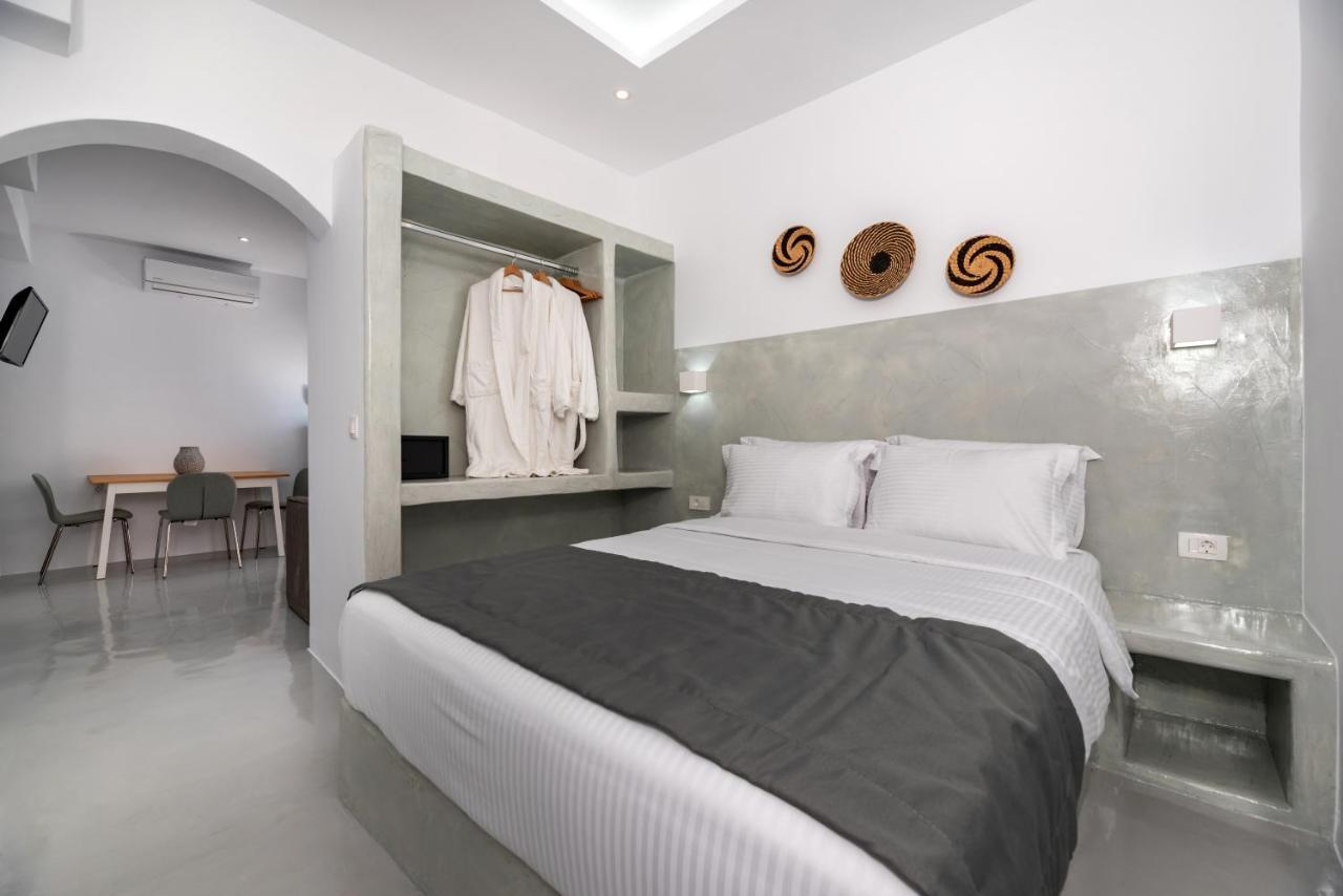 Aerenia Luxury Suites Karterados  Exteriör bild