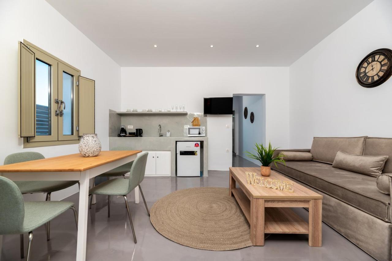 Aerenia Luxury Suites Karterados  Exteriör bild