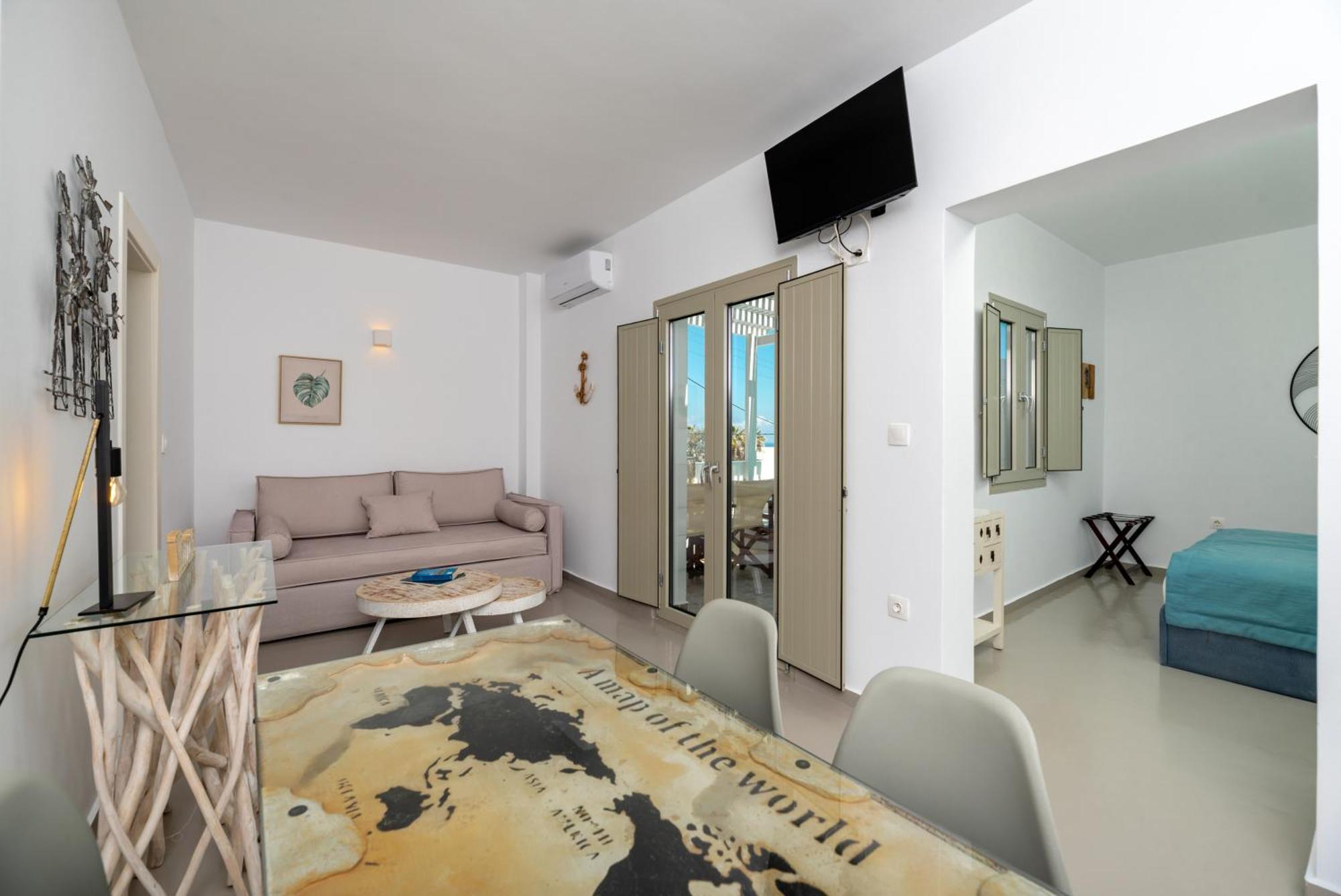 Aerenia Luxury Suites Karterados  Exteriör bild