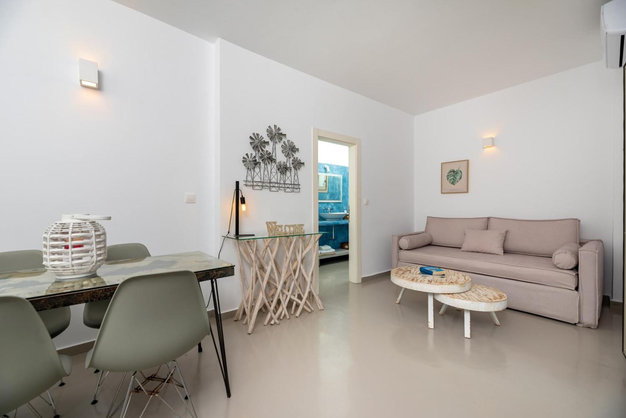 Aerenia Luxury Suites Karterados  Exteriör bild